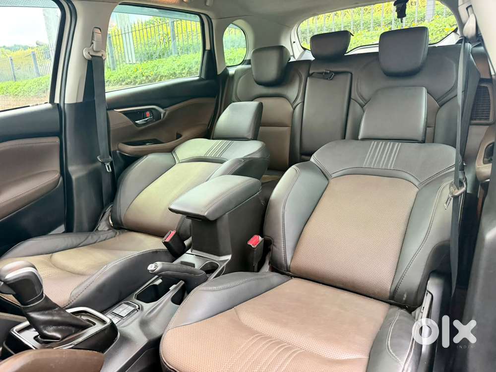 Toyota Urban Cruiser Hyryder 1.5 V Hybrid, 2025, Cng & Hybrids