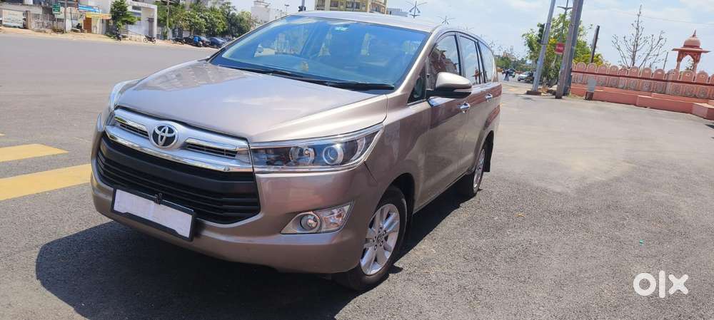 Toyota Innova Crysta 2.4 V 8 Str, 2017, Diesel