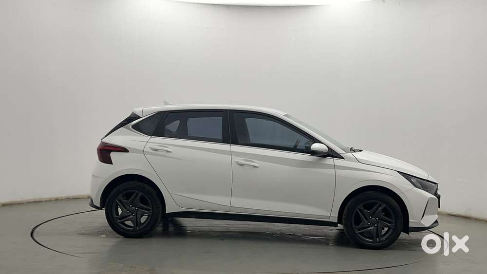 Hyundai I20 Sportz 1.2 Mt, 2023, Petrol