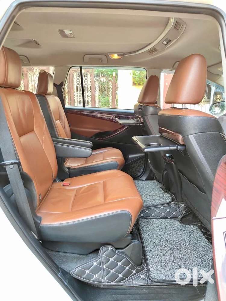 Toyota Innova Crysta 2.8 Zx At 7 Seater, 2018, Diesel