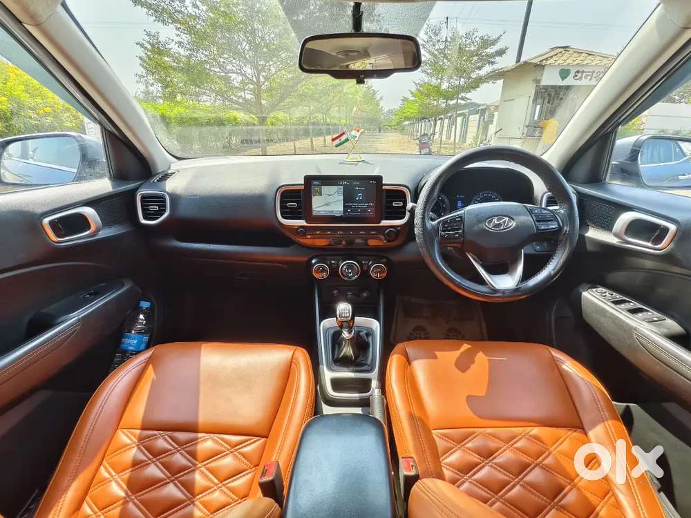 Hyundai Venue 2019 Diesel 74000 Km Driven