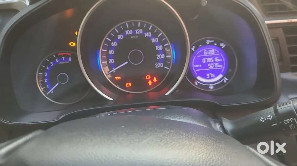 Honda Jazz V Ivtec - 2016