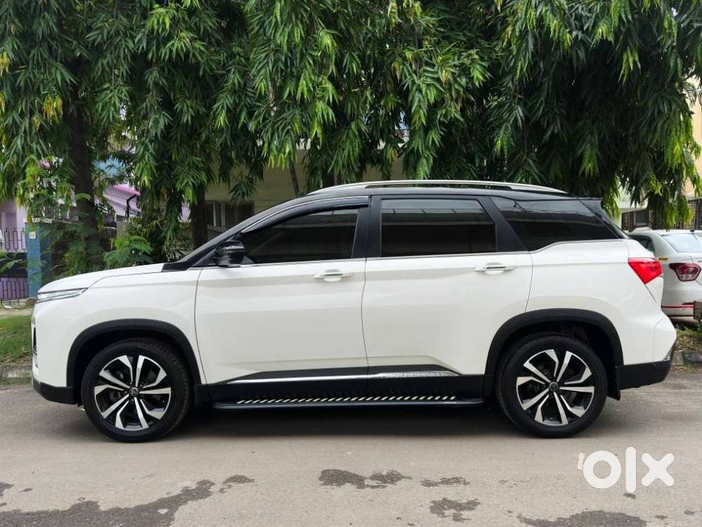 Mg Hector Plus Savvy Pro 1.5 Turbo Petrol Cvt 7 Str Dual Tone, 2024,..