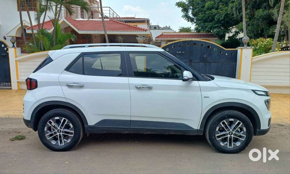 Hyundai Venue 1.0 Sx (o) Turbo Dct, 2024, Petrol