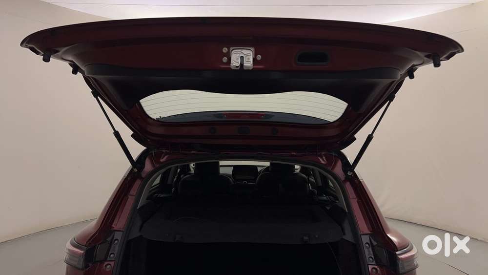 Maruti Suzuki Grand Vitara 1.5 Alpha Smart Hybrid Dual Tone, 2022, P..