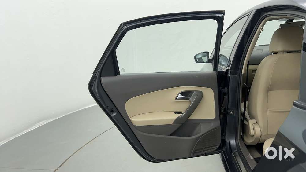 Volkswagen Vento 2013-2015 1.2 Tsi Highline At, 2016, Petrol