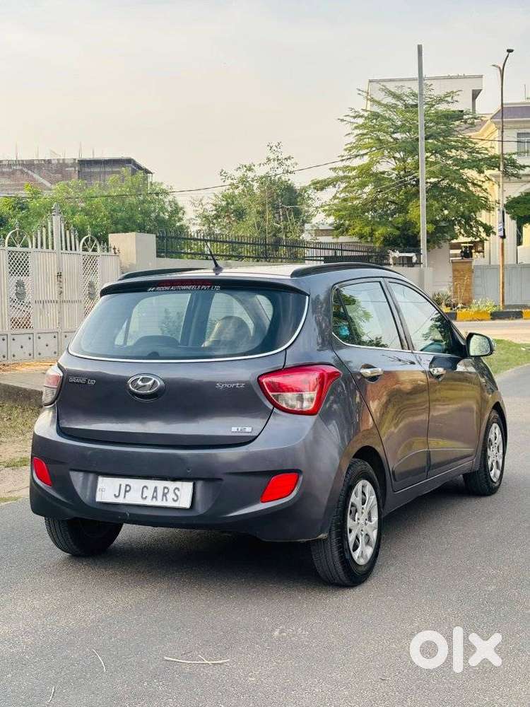 Hyundai Grand I10 2013-2016 Sportz, 2016, Petrol