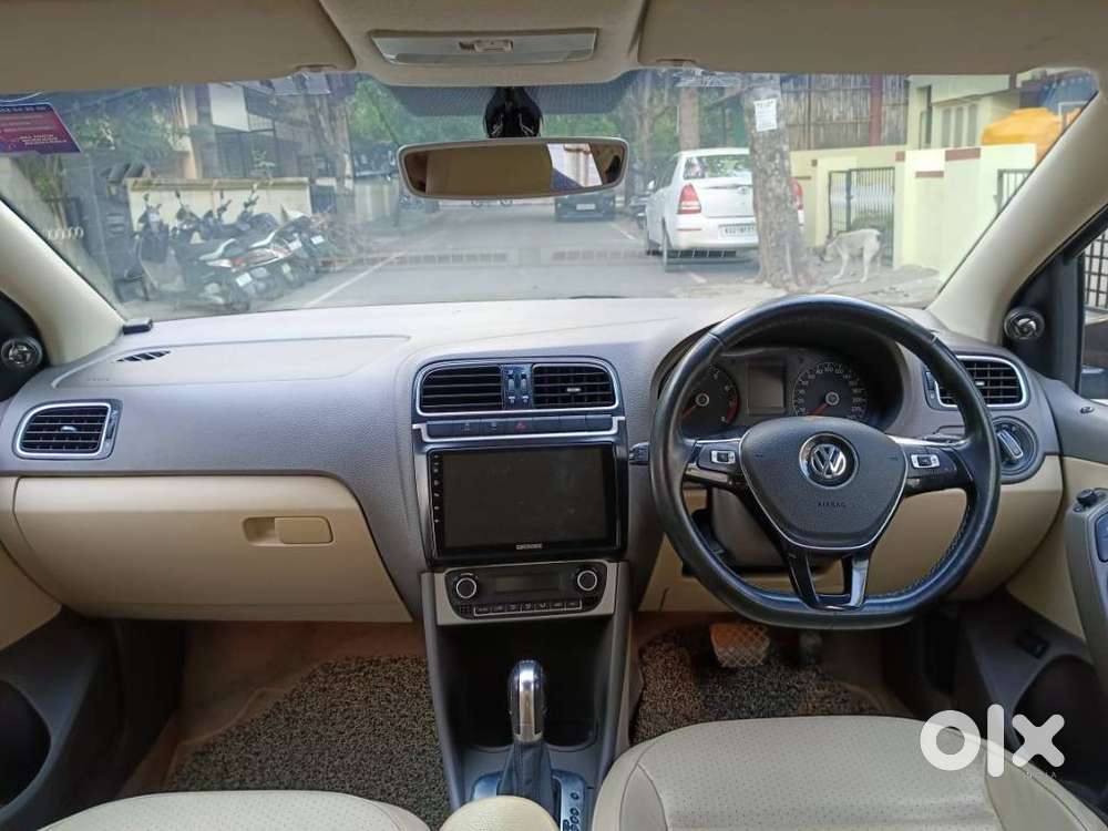 Volkswagen Vento 1.6 Highline, 2016, Petrol