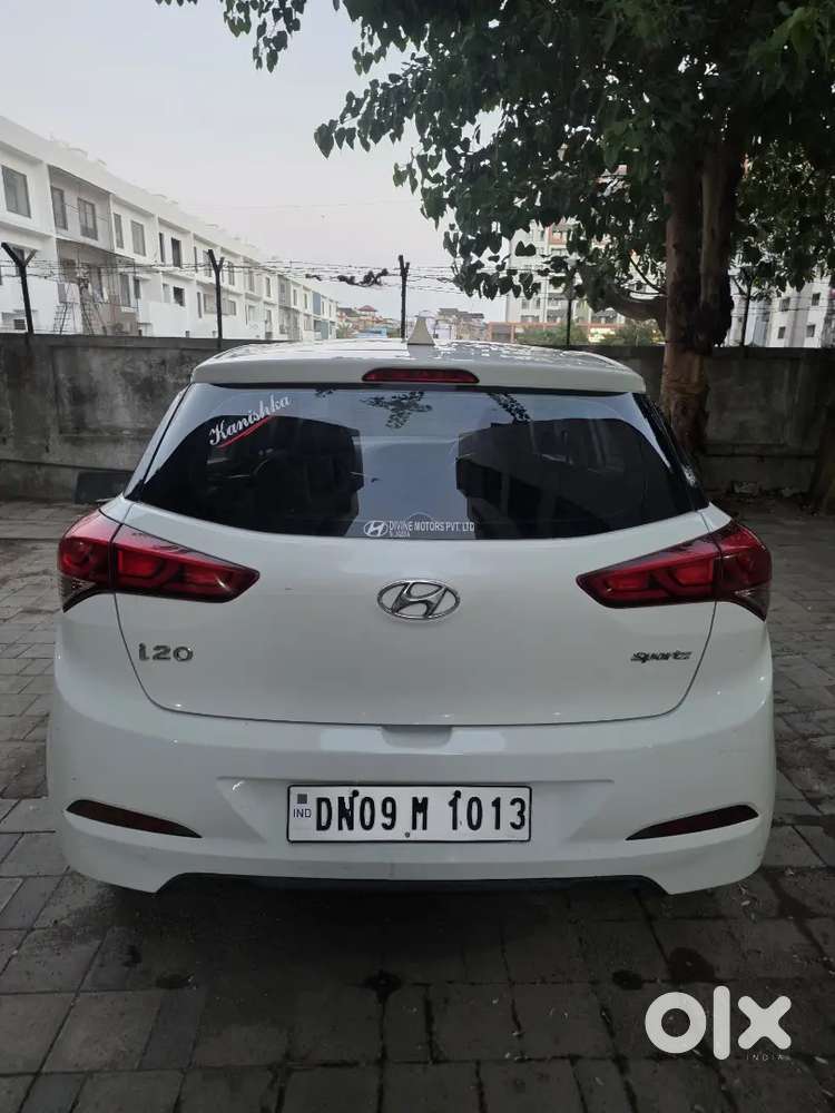 Hyundai Elite I20 2017 Petrol 166000 Km Driven