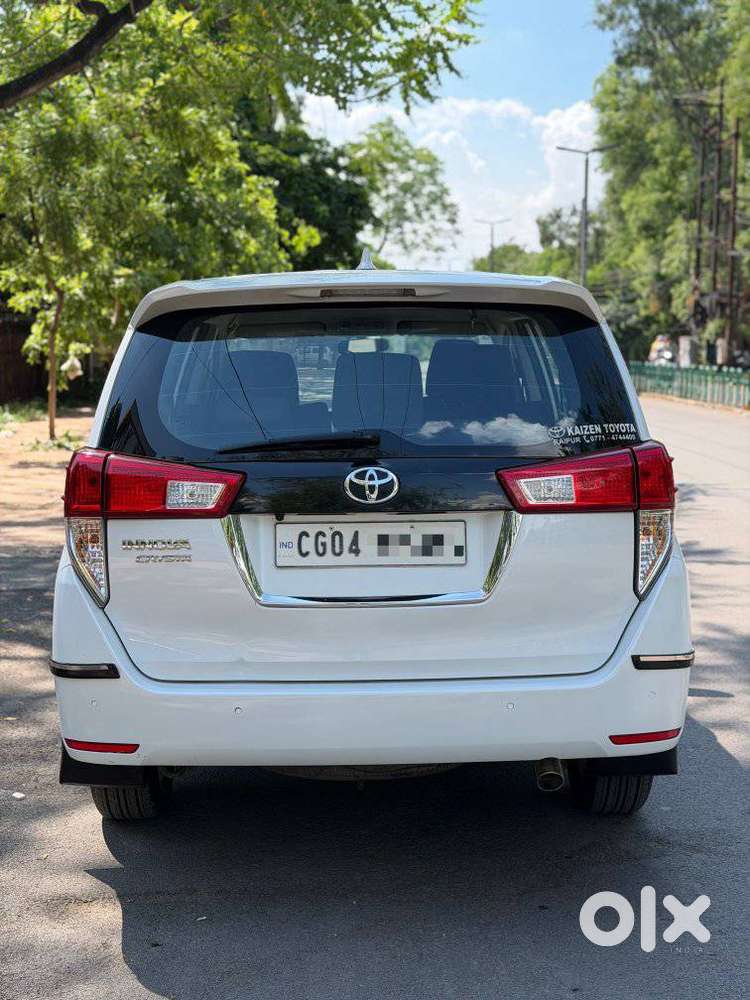 Toyota Innova Crysta [2020-ongoing] 2.4 Gx 7 Str, 2023, Diesel