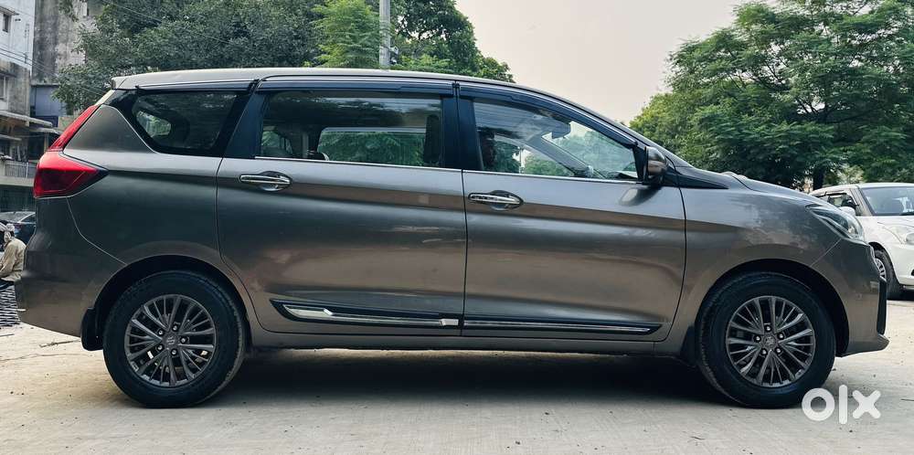 Maruti Suzuki Ertiga Zxi Plus Shvs, 2020, Petrol