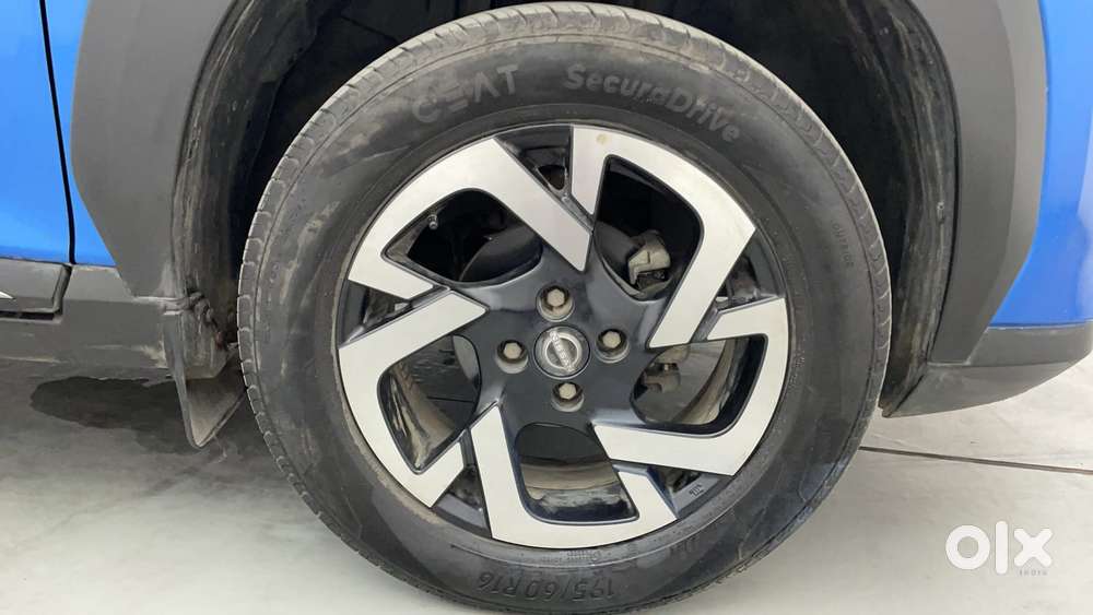 Nissan Magnite 1.0 Xv Premium Dual Tone, 2024, Petrol