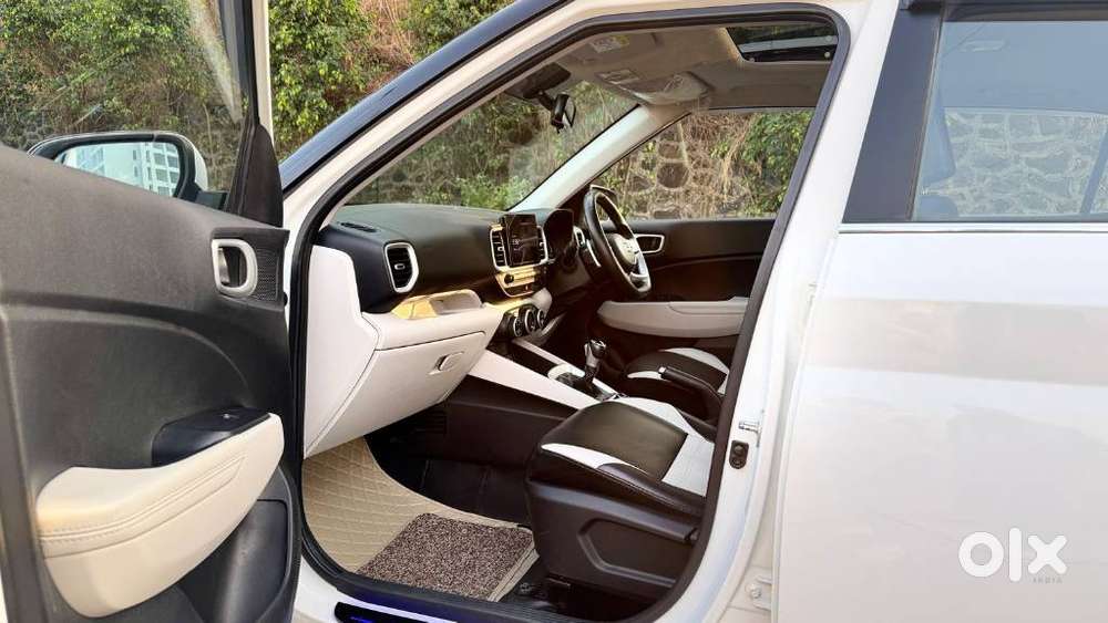 Hyundai Venue 1.0 Sx (o) Turbo Dct Dual Tone, 2023, Petrol