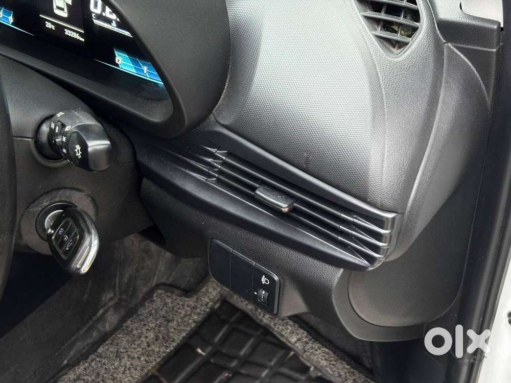 Hyundai I20 Sportz 1.2 Ivt, 2023, Petrol