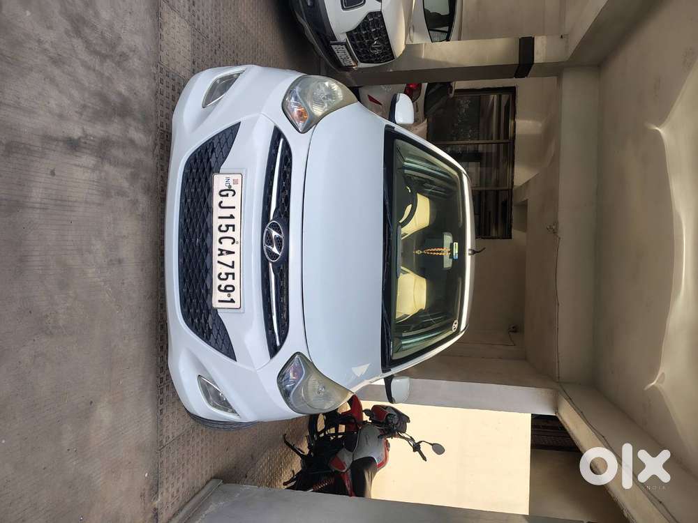 Hyundai I10 2012 Petrol &cng 24 To 26  Mileage Good Condition