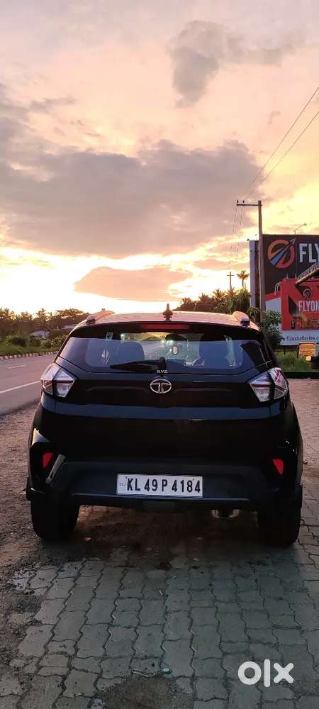 Tata Nexon 2023 Manual Petrol 82000 Km