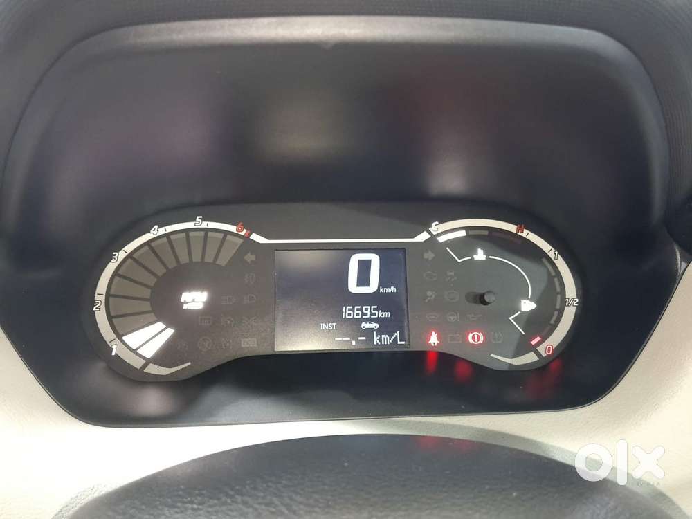 Nissan Magnite 1.0 Xv Executive Turbo, 2021, Petrol