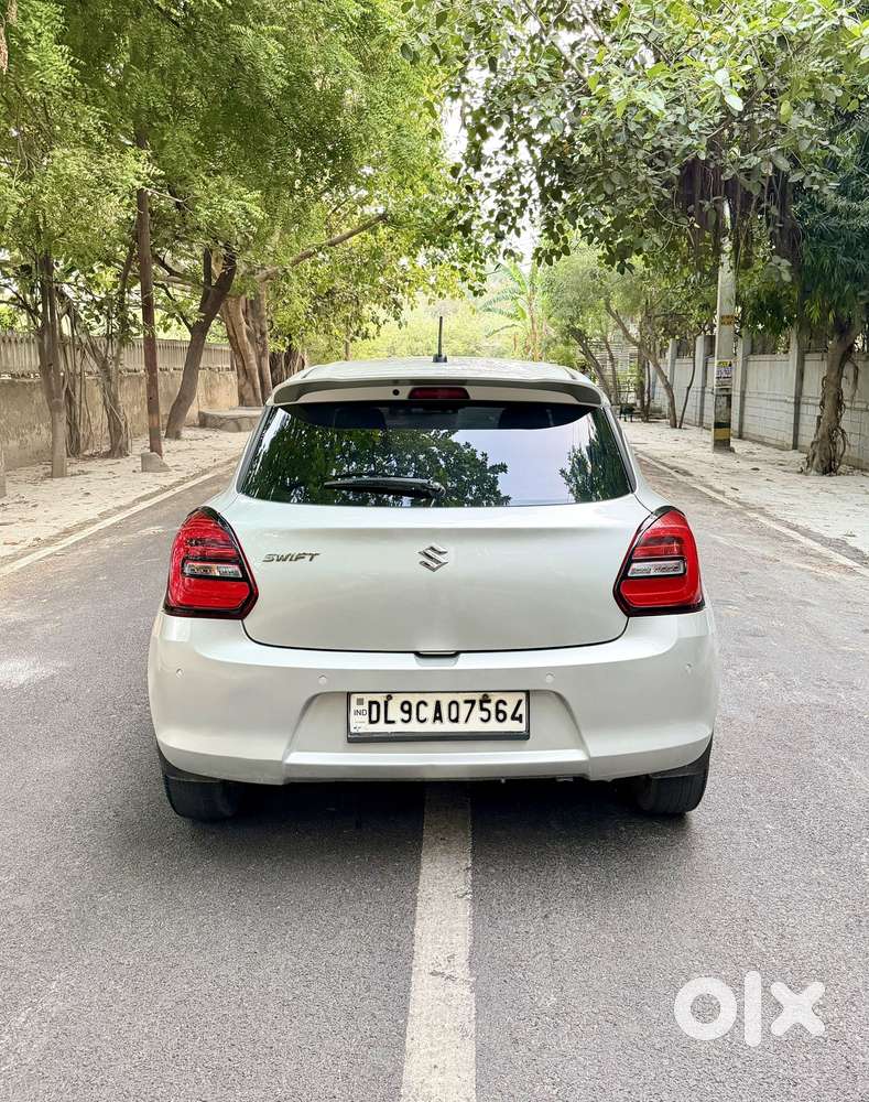 Maruti Suzuki Swift Zxi Plus Amt Dual Tone, 2018, Petrol