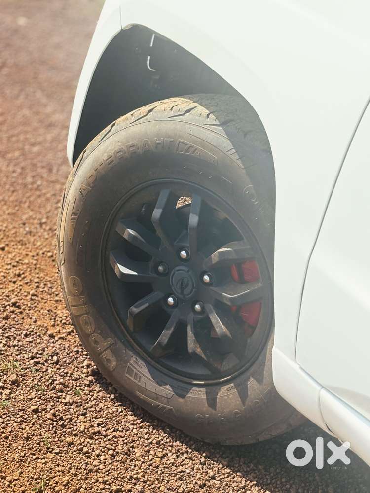 Mahindra Tuv 300 Mhawk100 T8, 2018, Diesel