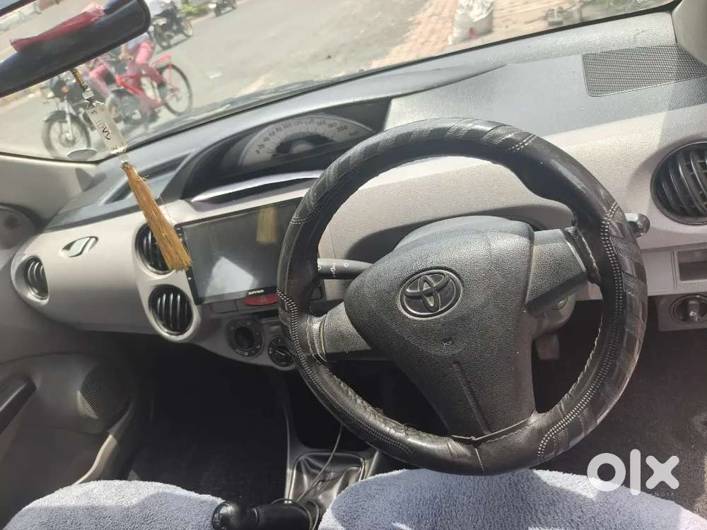 Toyota Etios 1.5 G 2011
