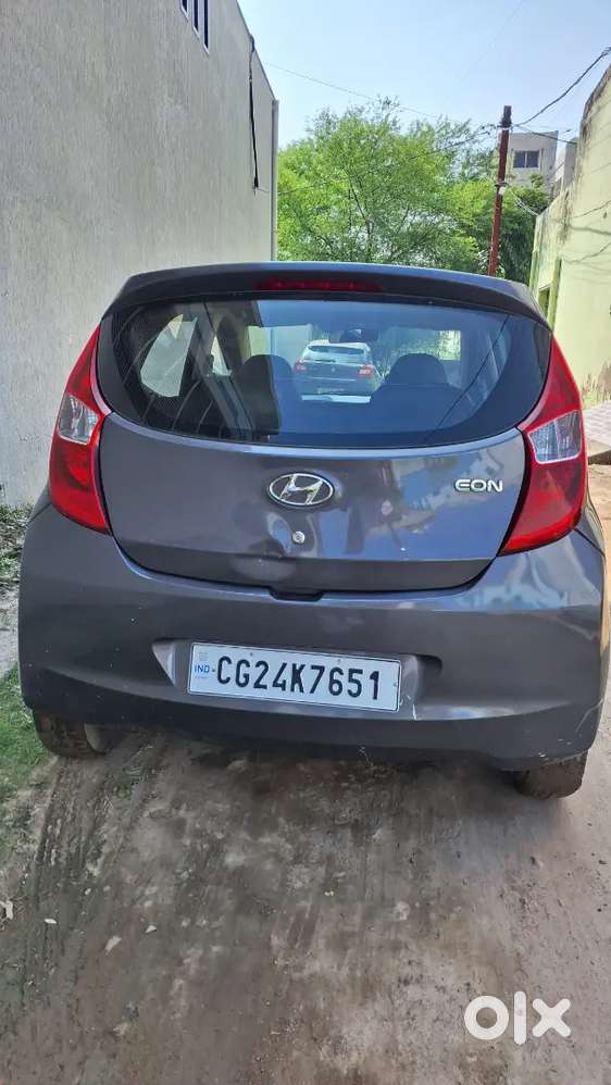 Hyundai Eon Magna + 2018 Petrol Manual
