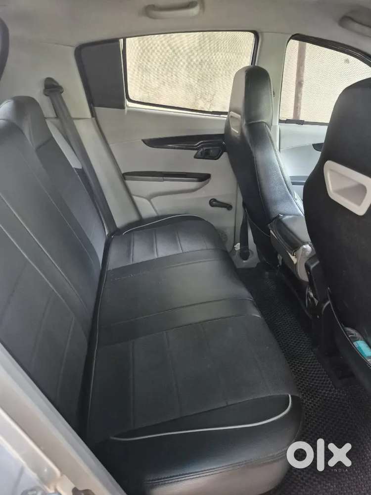 Mahindra Kuv100 K2 Petrol 2017