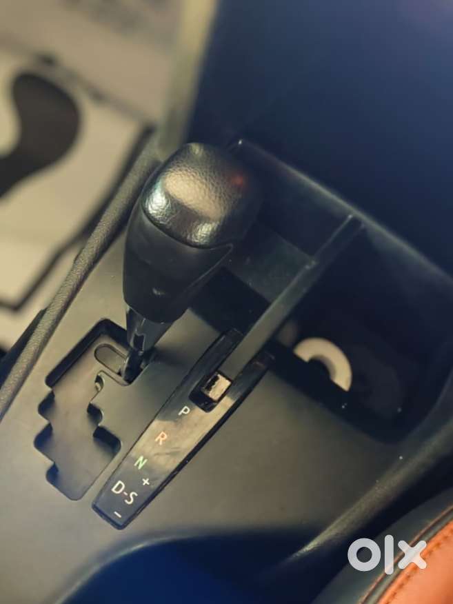 Toyota Innova Crysta 2.8 Gx At, 2016, Diesel