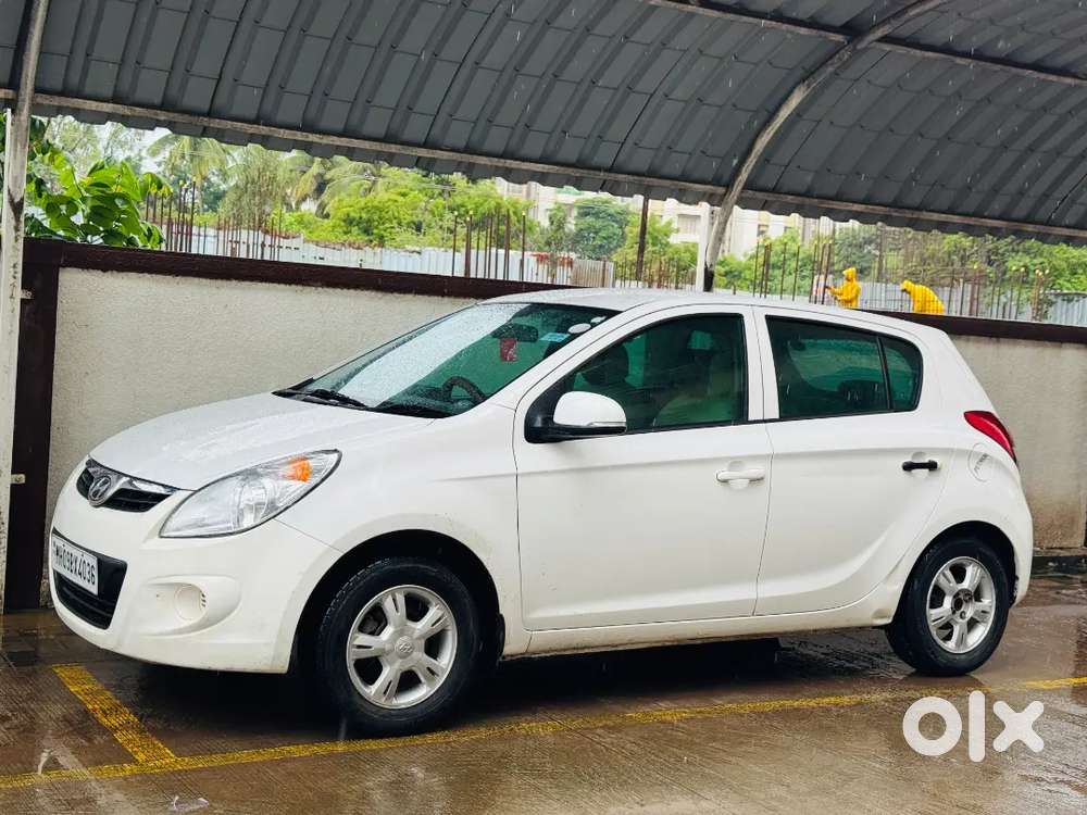 Hyundai I20 Sports Petrol Cng 2011 Insurance Valid 215000 Negotiable