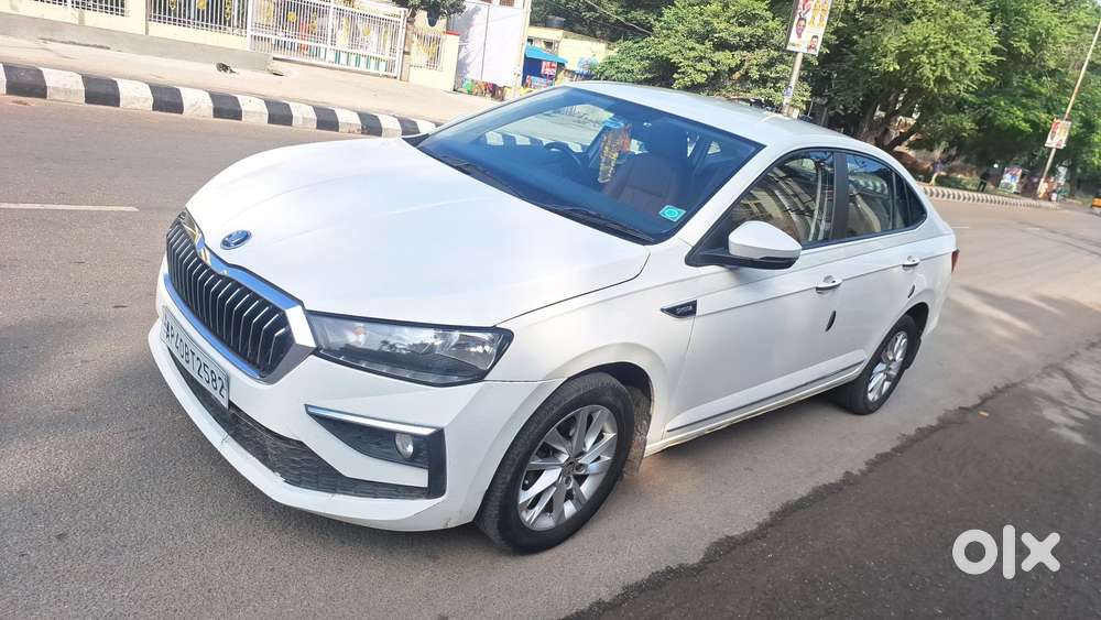 Skoda Slavia Active 1.0l Tsi Mt, 2024, Petrol
