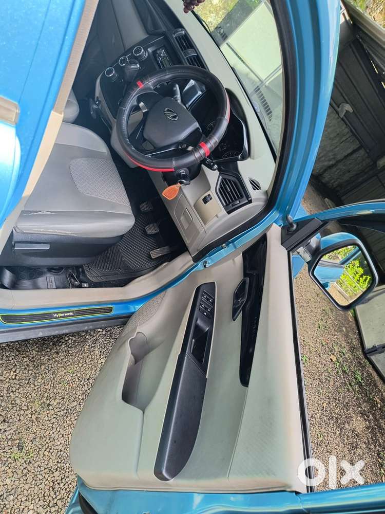 Mahindra Kuv 100 2016