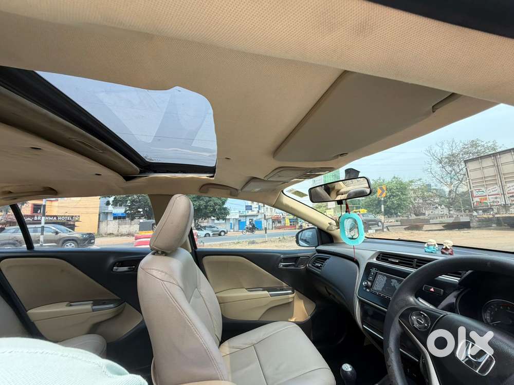 Honda City V At Sunroof I-vtec, 2016, Diesel
