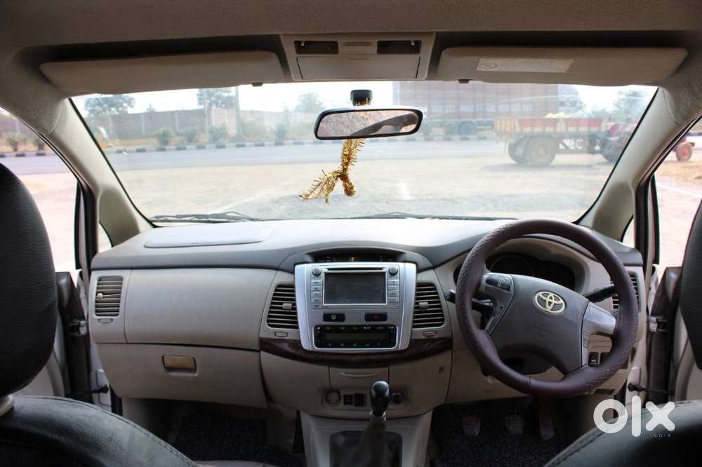 Toyota Innova 2.5 V 7 Str, 2013, Diesel