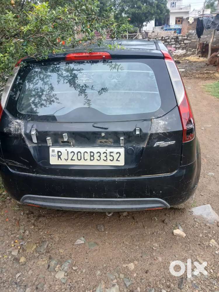 Ford Figo Petrol 2010 4th