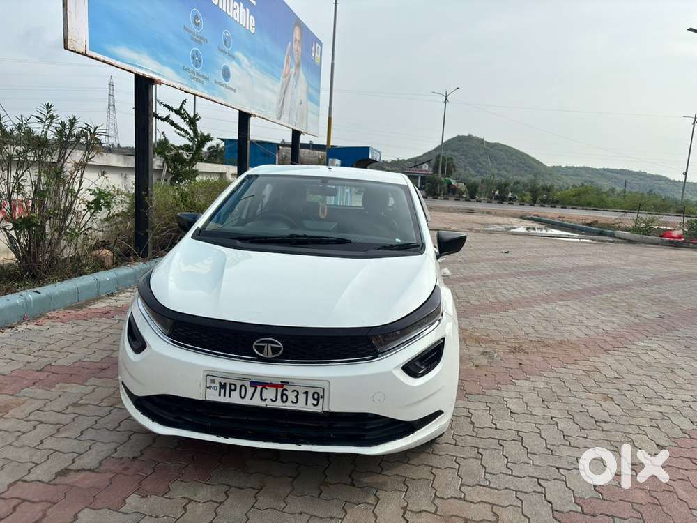 Tata Altroz Petrol 2021