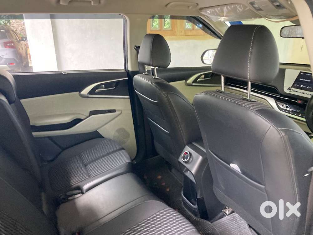 Kia Carens 2022 Prestige Plus Imperial Blue Manual