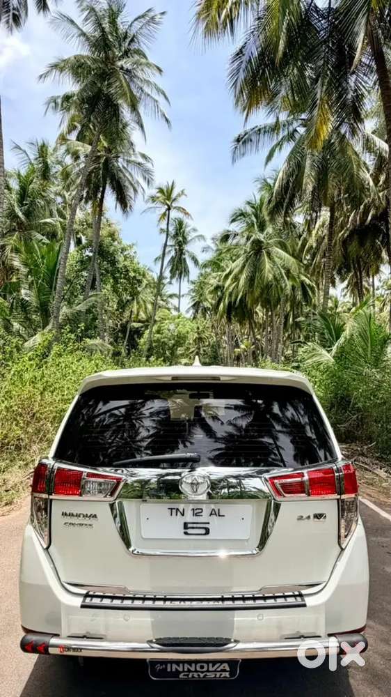 Toyota Innova Crysta 2019