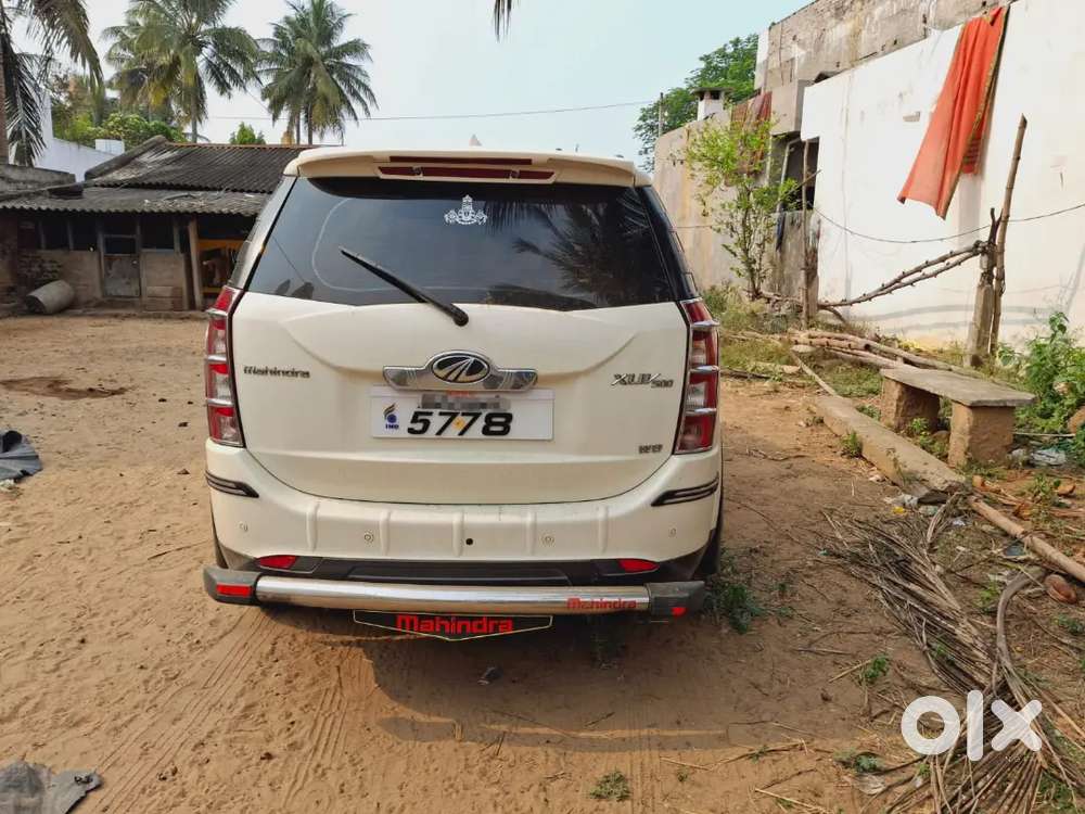 Mahindra Xuv500 2wd 2015