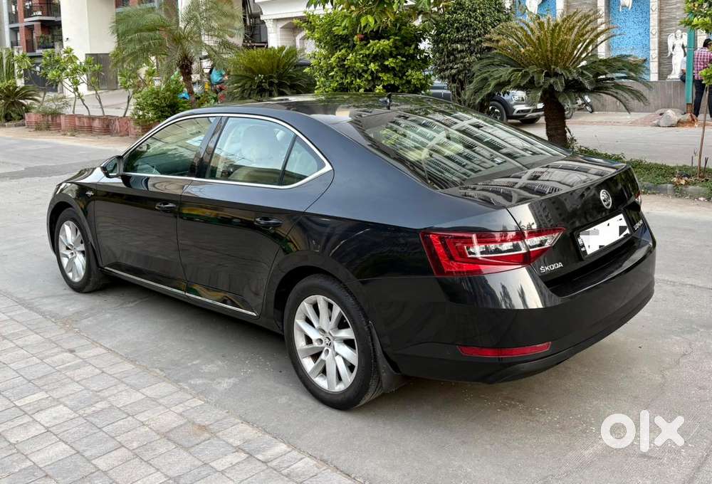 Skoda Superb L&k 2.0 Tdi At, 2018, Diesel