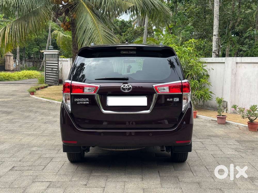 Toyota Innova Crysta 2.8z Automatic, 2017, Diesel