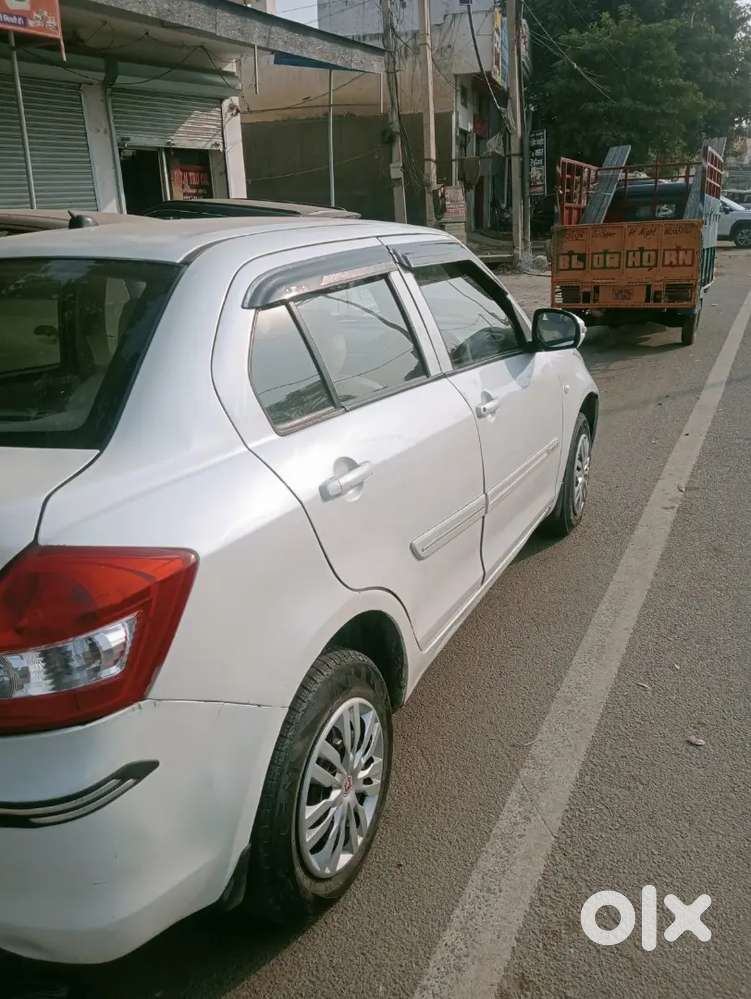 Maruti Suzuki Dzire 2016 Cng