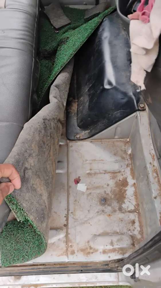 Maruti Suzuki Omni 2010 Petrol 130000 Km Driven