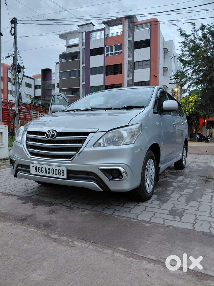 Toyota Innova 2.5 G (diesel) 8 Seater Bs Iv, 2016, Diesel