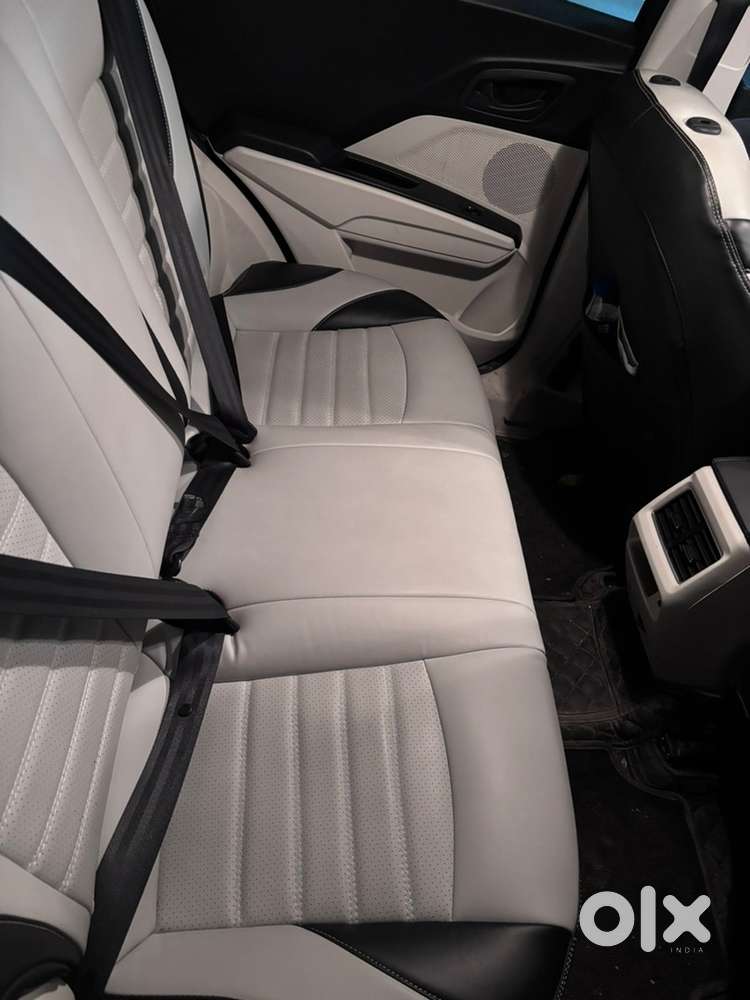 Mahindra Xuv 3xo 2024 Petrol 8100 Km Driven