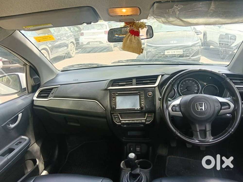 Honda Br-v I-vtec V Mt, 2017, Petrol