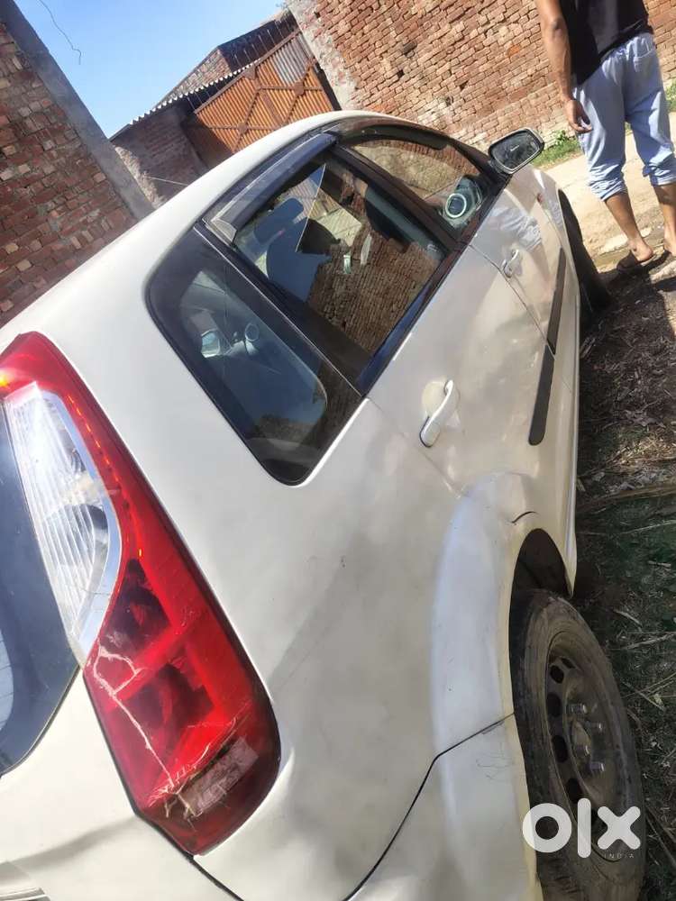 Ford Fiesta 2012 Petrol 70000 Km 2027 Valid