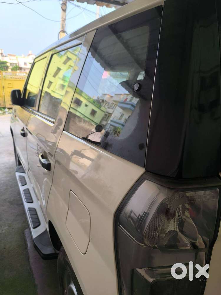 Mahindra Tuv 300 2019 Diesel Well Maintained