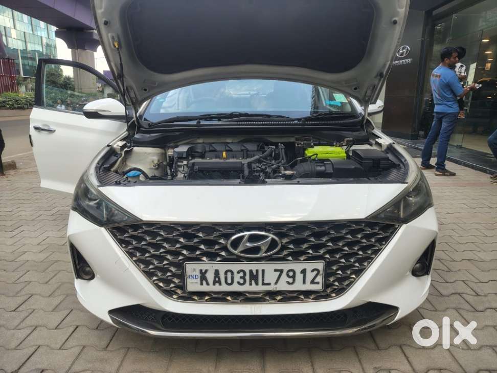 Hyundai Verna 1.5 Sx Ivt, 2022, Petrol