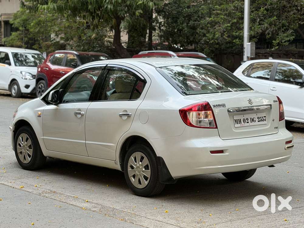 Maruti Suzuki Sx4 Vxi Bsiv, 2013, Petrol