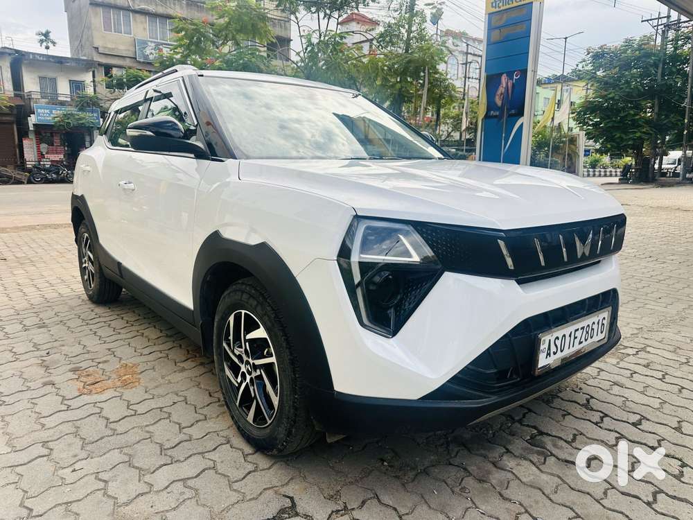 Mahindra Xuv 3xo Ax5 Pm Mt, 2024, Petrol