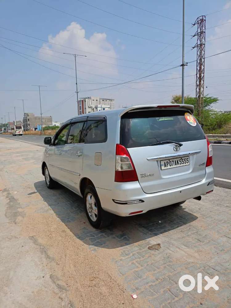 Toyota Innova 2.5 E 2007